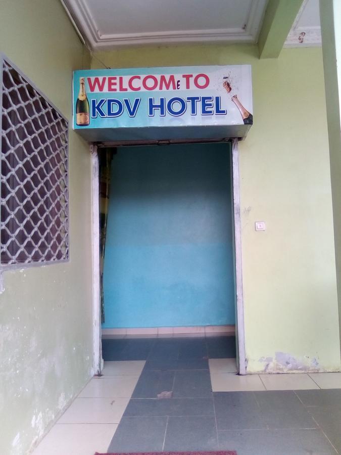 Hotel Kdv Bonaberi Экстерьер фото