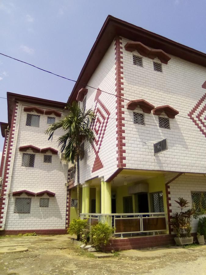 Hotel Kdv Bonaberi Экстерьер фото