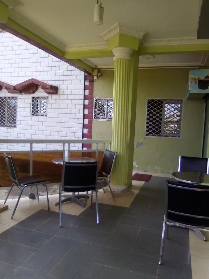 Hotel Kdv Bonaberi Экстерьер фото