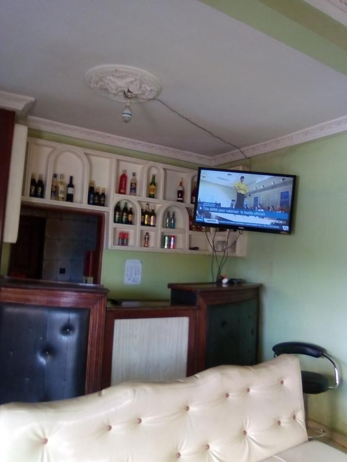 Hotel Kdv Bonaberi Экстерьер фото